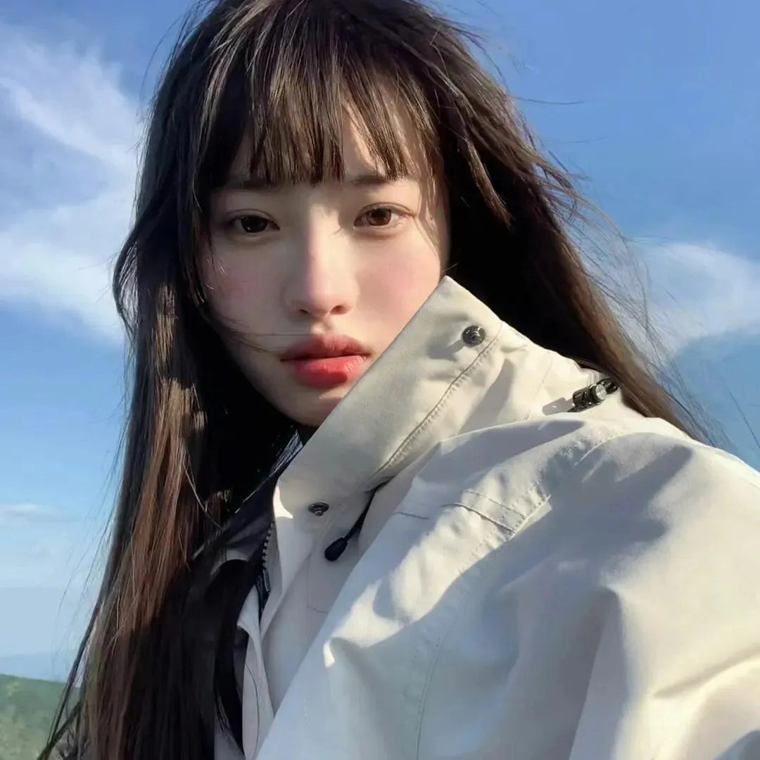 阳光灿烂的女人